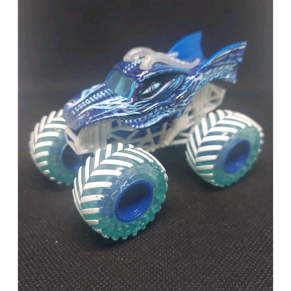 Spin Master Monster Jam Fire & Ice Dragon Truck 1:64